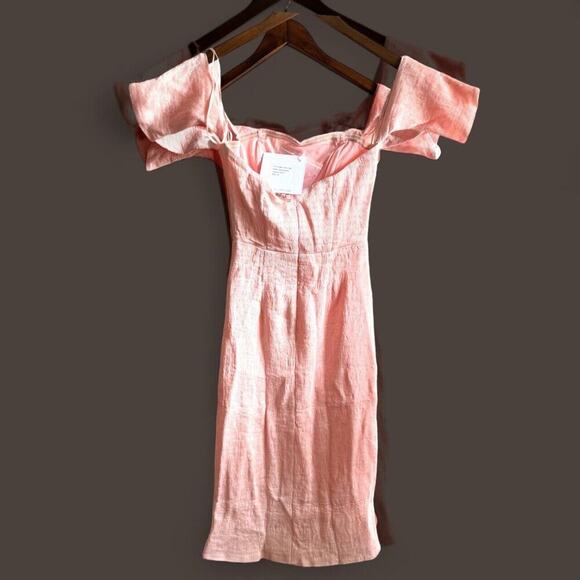 💖🛍️ELLIAT Dress Acacia Crape Textured Off Shoulder Pleated Slit Knee Length - Picture 2 of 9